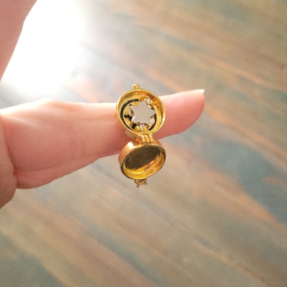 Sponbebob Ring - Picture 3 of 5